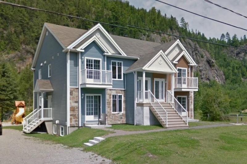 Condo Mont-Edouard L'Anse-Saint-Jean Bagian luar foto