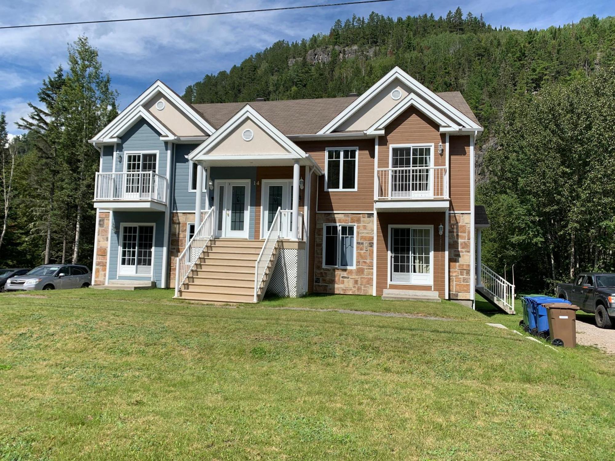 Condo Mont-Edouard L'Anse-Saint-Jean Bagian luar foto